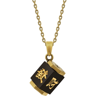 周大福独白玉髓吊坠复古黄金