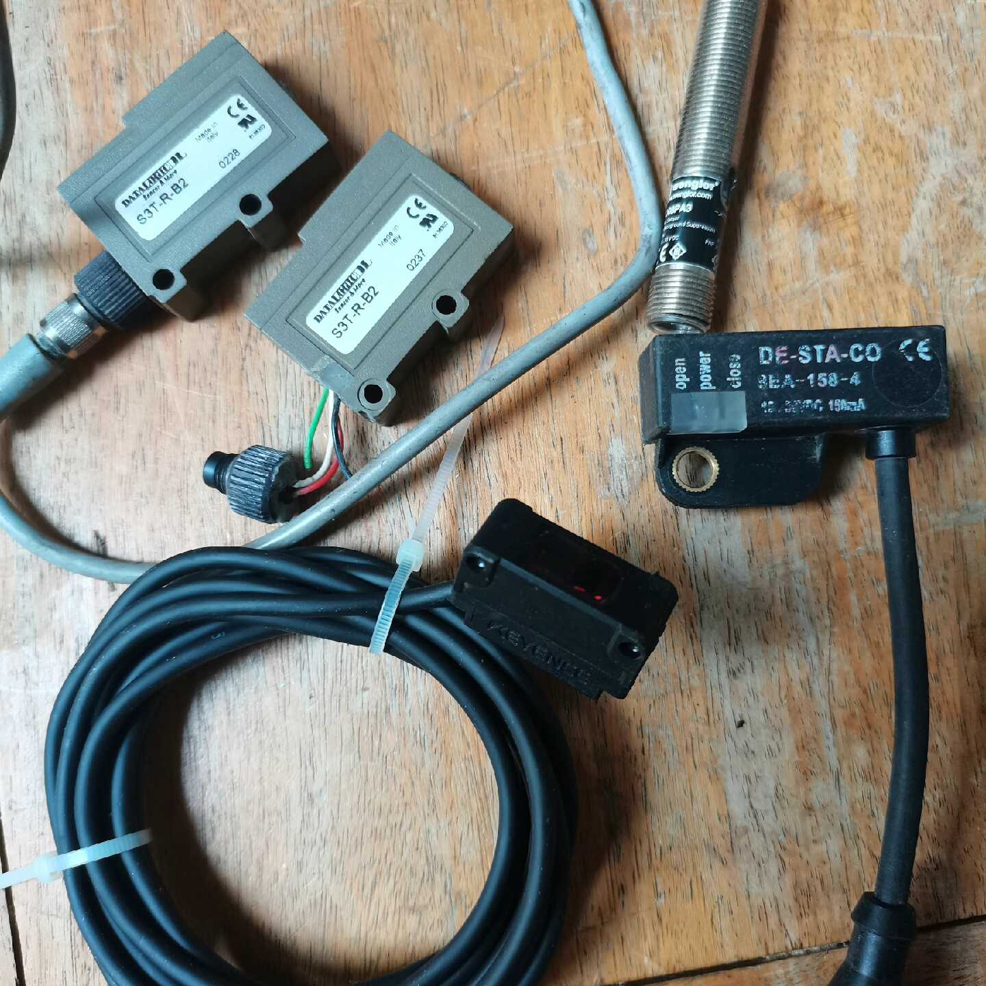 原装意大利得利捷 DATALOGIC光纤传感器