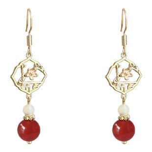 适合冬天的耳环梅花吊坠耳钩独特漂亮耳坠女2026新款秋冬气质耳饰