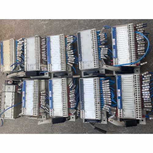 询价ABE7-H16R31有2个，ABE7-H16S21有3个，