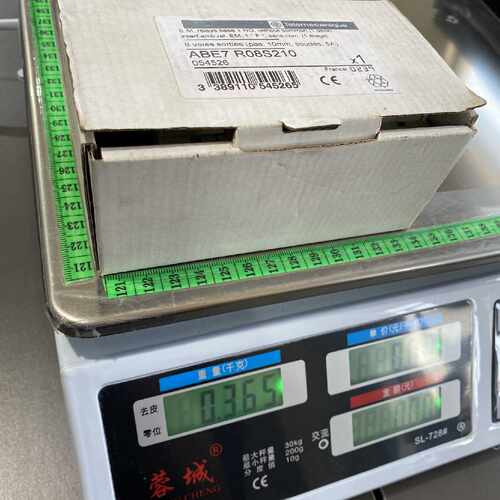 议价施耐德可编程控制器ABE7R08S210模块PLC控制模块输入输出模块