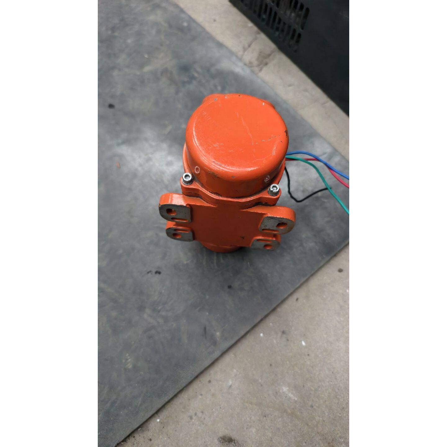 议价欧力卧龙振动电机 MVE60/3,三相异步,0.065kw,