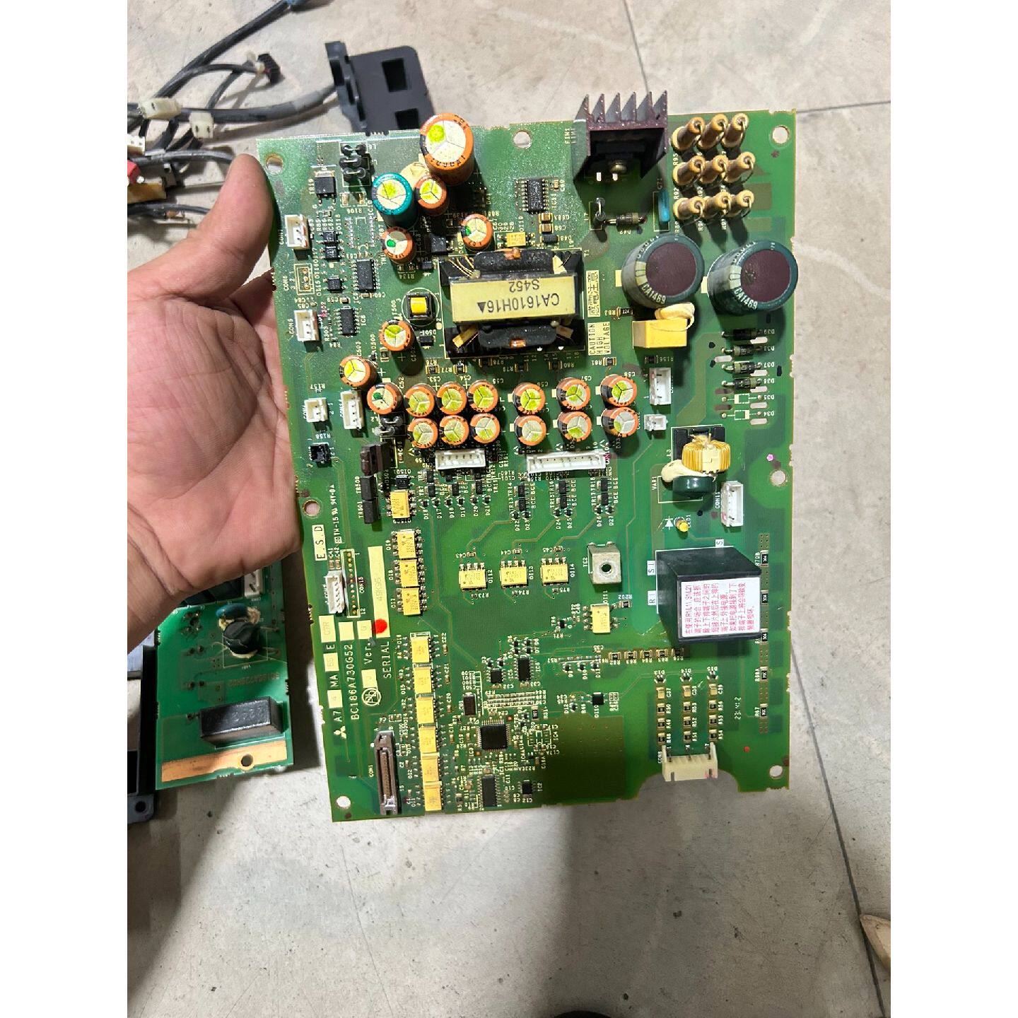 议价三菱变频器F740-90K千瓦