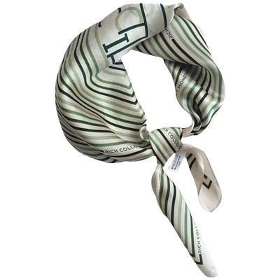 青年春秋圆领通勤丝巾