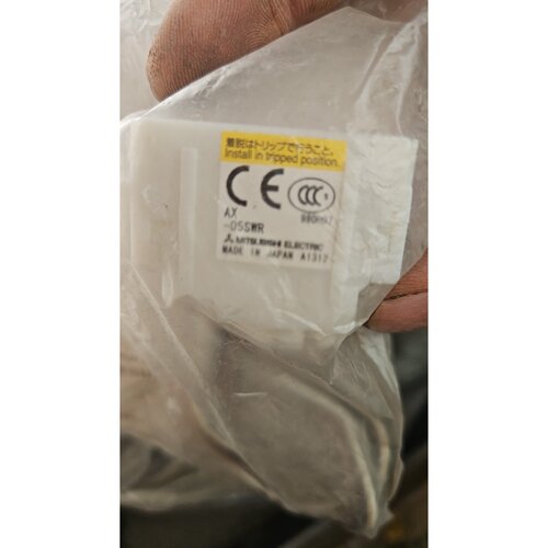 议价全新原装进口断路器辅助开关AX05SWR十个左右单价维修