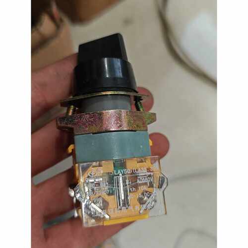 上海二工LA39旋钮开关，一开一闭，孔径22mm，工作电压A—议价