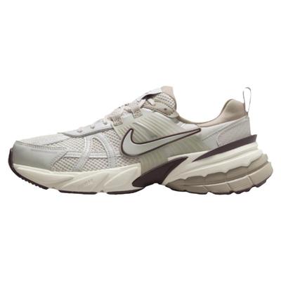 Nike透气轻便百搭奶茶棕跑步鞋