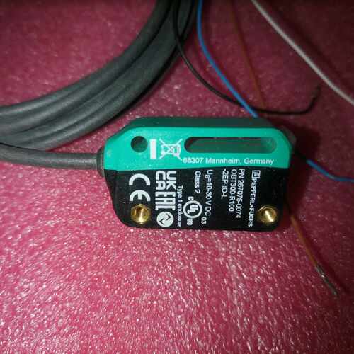 议价原装PF倍加福光电开关OBT300-R100-2EP-IO维修