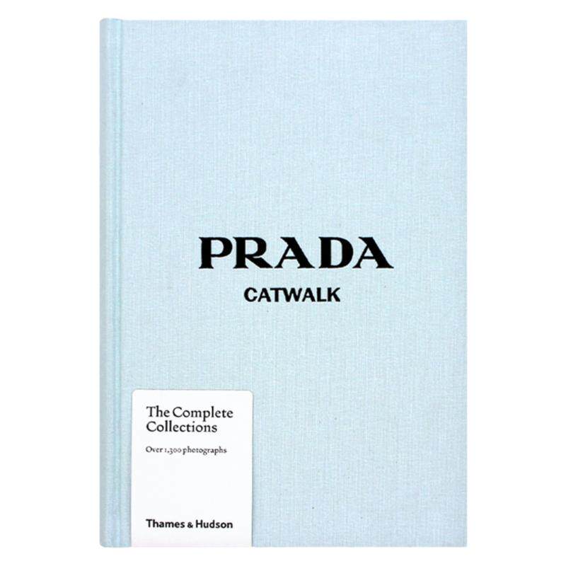 现货包邮 Prada Catwalk: The Complete Collections 普拉达 T台秀1962-2002高级时尚服装摄影画册 模特走秀时尚服装设计 英文原版