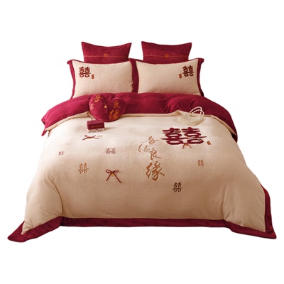 冬天结婚牛奶绒四件套红色双喜字刺绣加厚保暖珊瑚绒婚庆被套床单