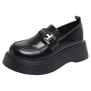 黑色厚底乐福鞋女亮面漆皮一脚蹬单鞋春季2026新款通勤工作小皮鞋