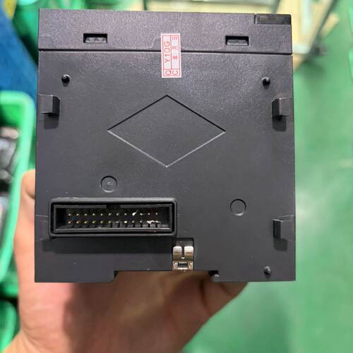 议价几乎全新汇川INOVANCE扩展模块，型号AM402-CPU