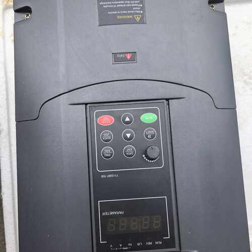 台亿F100A-015G/018P-4变频器，重载15K