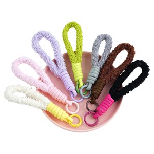 我型我创9元免邮小红书纯色毛绒挂绳手机壳毛茸手提挂绳防丢短款便携腕汽车扣书包