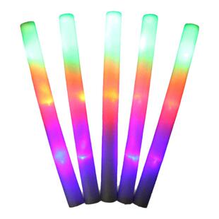 年会晚会荧光棒演唱会氛围电子泡沫闪光棒带灯七彩发光海绵荧光棒