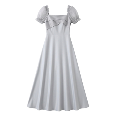 缎面伴娘服灰色简约婚礼穿搭