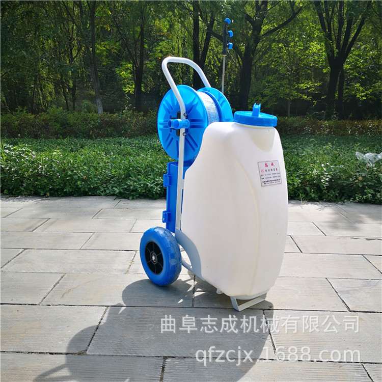 新款50米水管大棚喷药车 12V电动高压喷雾器 四轮手推电动喷雾器
