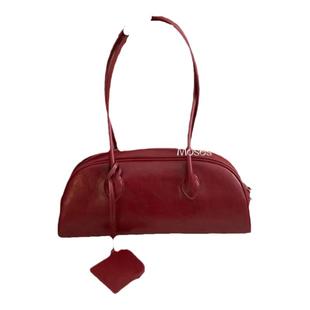 摩西奶奶ins单肩复古大容量牛皮腋下包长条红色法棍包 2025年新款