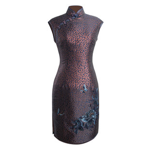 品尚华服年会复古国风绣花改良短旗袍主持时尚款高贵华丽中式礼服