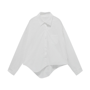 Basic House/百家好蓝色不规则下摆衬衫春季新款宽松短款翻领衬衣