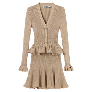 self-portrait 2025秋冬新款金色气质重要场合针织V领连衣裙短裙