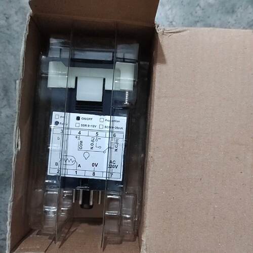 溢价-台湾温控，RT-501，PT100，，。
