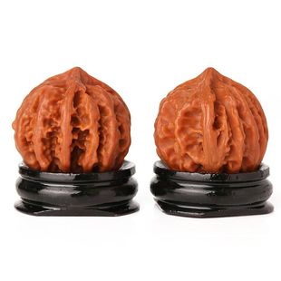 文玩核桃三棱狮子头正奔异形把玩核桃手把件男白狮子四棱六棱精品