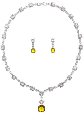 新款设计师轻奢项链幸运锁骨链