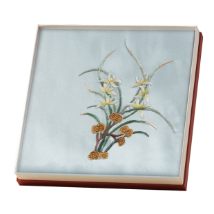 上海故事2026新款桑蚕丝苏绣手工刺绣真丝披肩双层丝巾送长辈礼盒