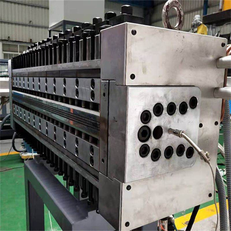 厂家供应PP建筑模板生产线 定制中空格子板生产机械包装板材设备