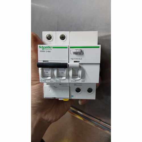 〔议价-可维修〕施耐德iC65N 2P漏电保护器 C40A C63A带Vig 全新
