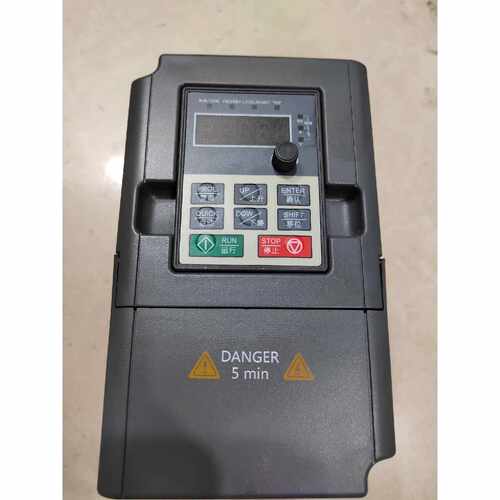 议价台力变频器1台GRETE1002D2G4可维修
