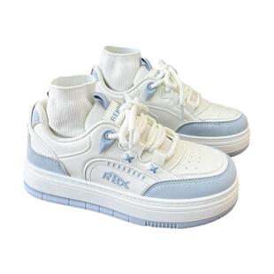 人本厚底小白鞋女2026春季新款百搭学生配裙子鞋子高颜值休闲板鞋