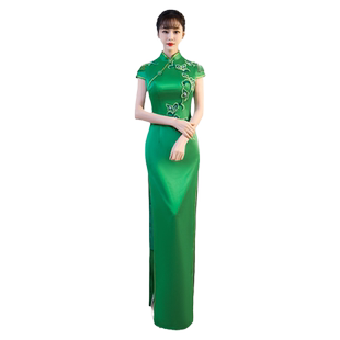 高端长款走秀旗袍2024年新款年轻款绿色复古舞蹈服宴会优雅连衣裙