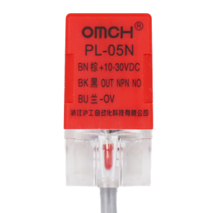 沪工PL-05N/N2/P/P2/D1方型接近开关三线NPN/PNP常开传感器10-30V