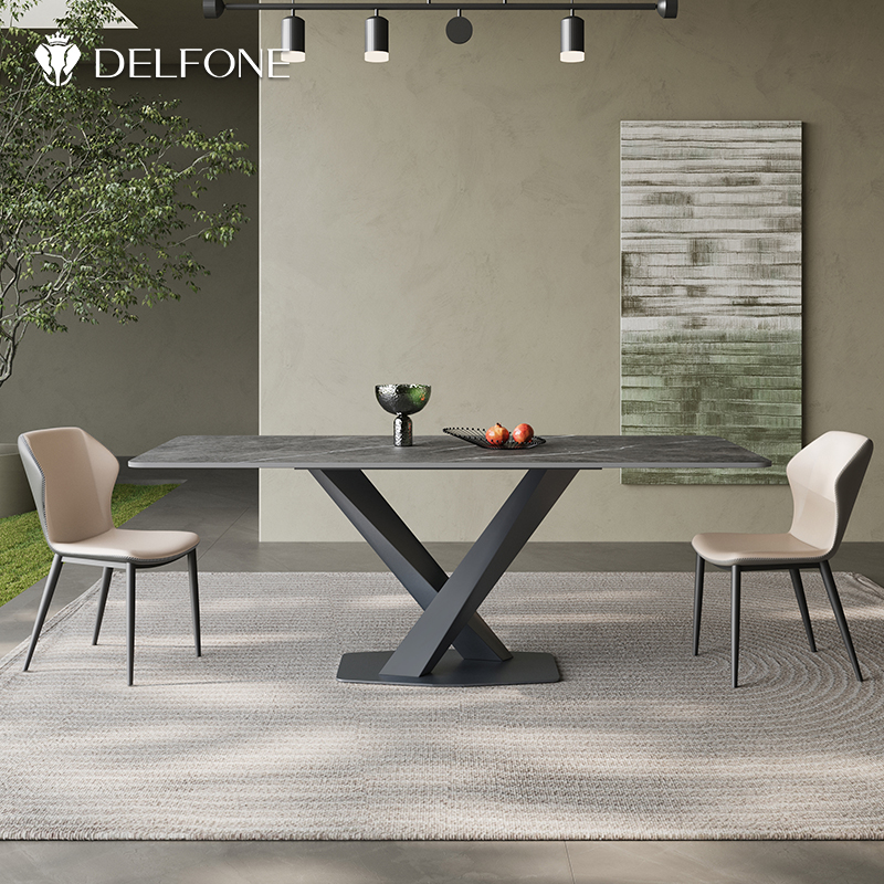 德利丰岩板不锈钢餐桌小户型家用饭2024新款意式轻奢简约餐桌椅