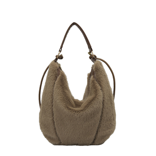 秋冬毛绒女包包通勤大容量托特包百搭手提包时尚毛毛包单肩斜挎包