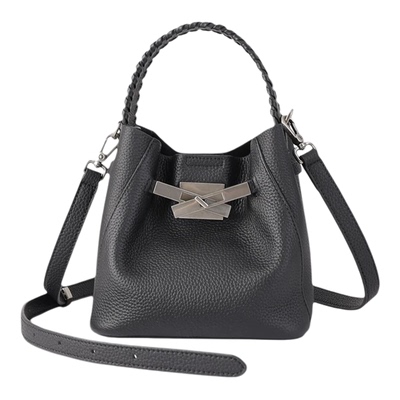 2026新款头层牛皮凯莉水桶女包