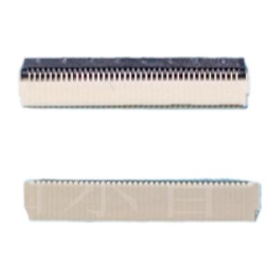 机械革命X8Ti金刚T6键盘卡扣