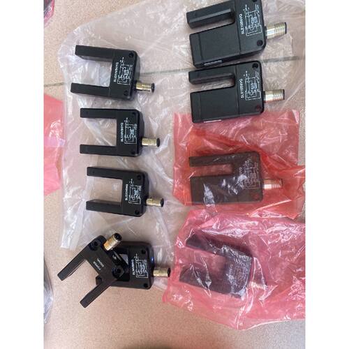 溢价-邦纳槽型传感器 SLE30B6VQ三个，  SLE30B