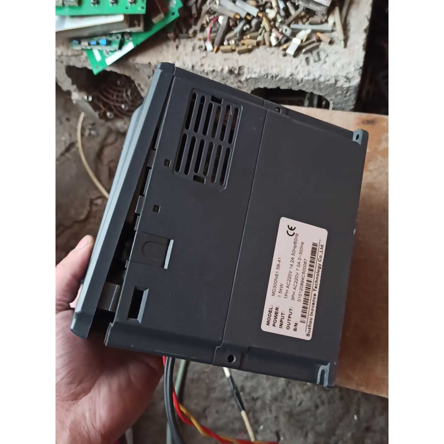 议价汇川变频器输入220v功率1.5kw成色如图测试功能维修图片