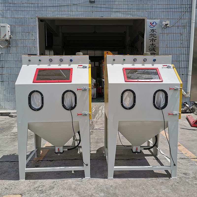 厂家定制供应小型玻璃手动喷砂机箱式环保打沙机喷砂加工除旧翻新