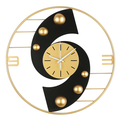 创意金属客厅艺术挂钟，精准无声