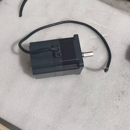 询价下单拆机件VEXTA PK596-NACM 5相步进电机 带刹车