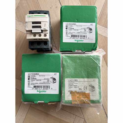 交流接触器LC1D32BD，全新，带原厂装盒—议价