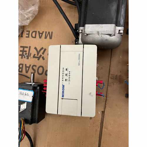 议价科麦PLC拆机型号MX1H0806MT功能完好成色如图维修