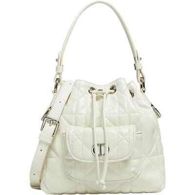 百思图新款mini水桶包通勤