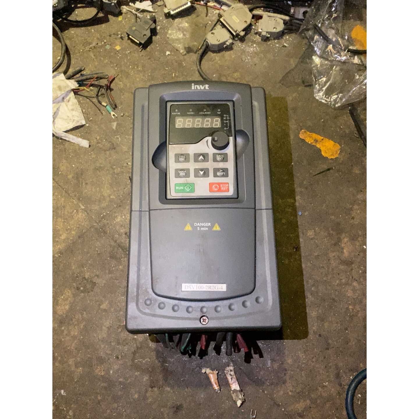 英威腾DSV1002R2G4伺服主轴驱动器可以定位图片