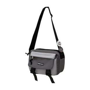 日系ins小众斜挎包休闲通勤小包包女 学生小挎包男潮手机包小挎包