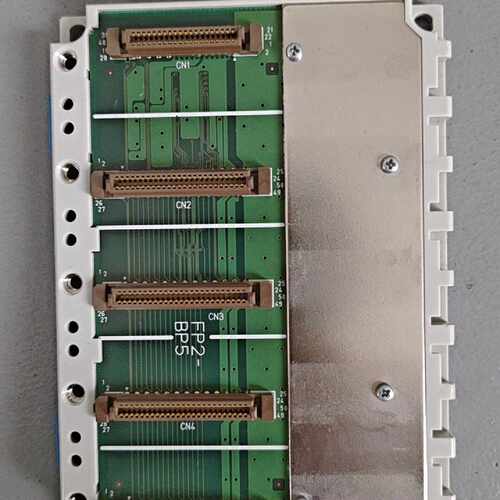 原装FP2-BP05主机底板，日本产，5模块类型，型号A议价